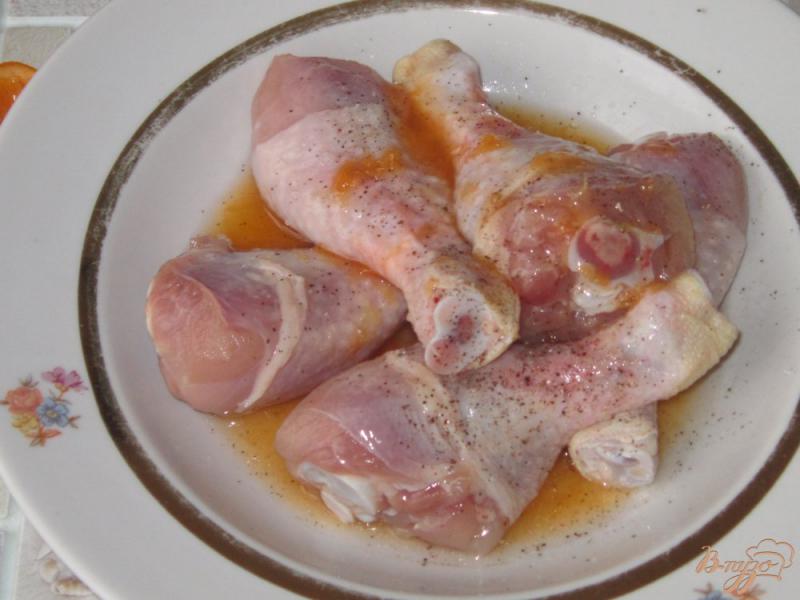 Фото приготовление рецепта: Куриные ножки в мандариново-медовом маринаде шаг №3