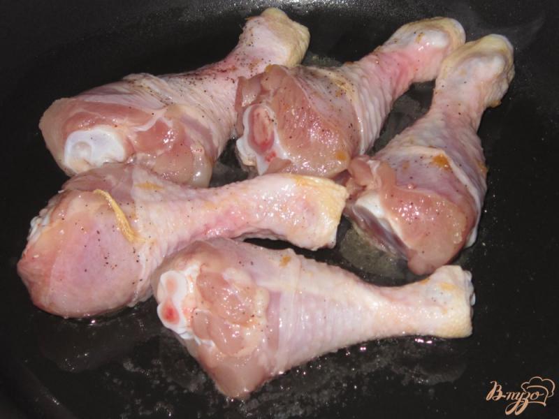 Фото приготовление рецепта: Куриные ножки в мандариново-медовом маринаде шаг №4