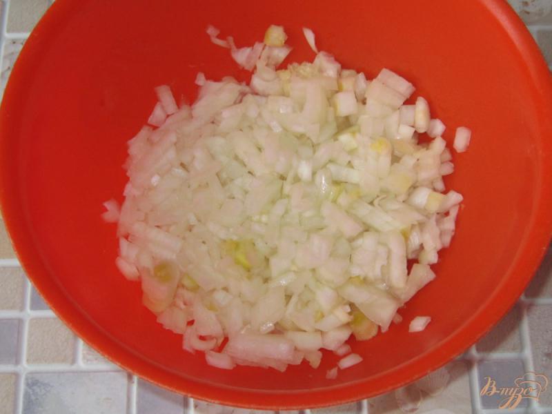Фото приготовление рецепта: Фрикадельки в сметано-горчичном соусе шаг №1