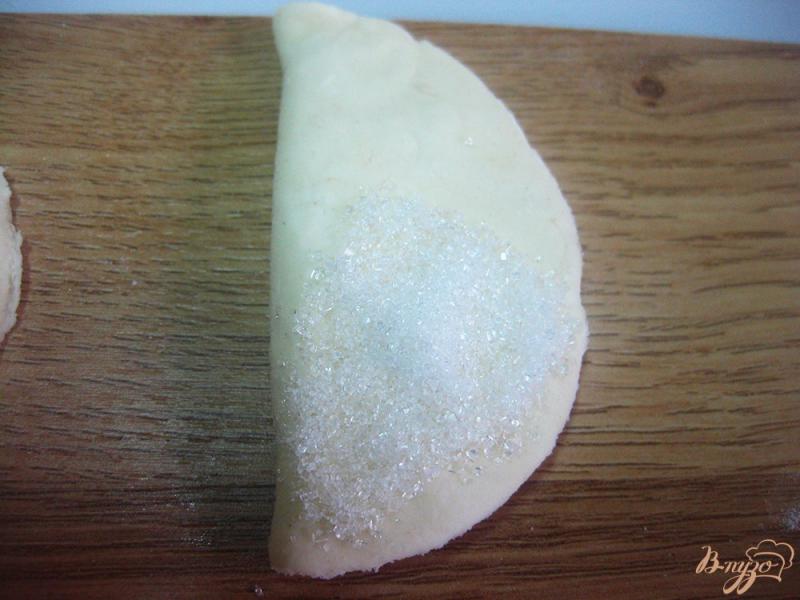 Фото приготовление рецепта: Печенье из творога без яиц «Утиные лапки» шаг №10