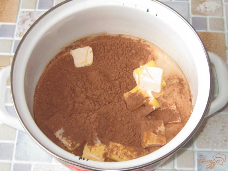 Фото приготовление рецепта: Шоколадные кексы с курагой шаг №1