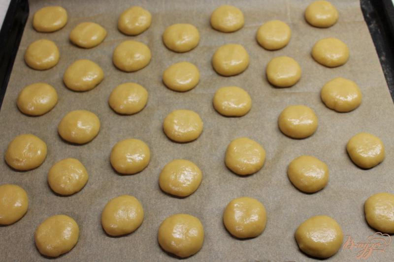 Фото приготовление рецепта: Песочное печенье с маковой прослойкой шаг №3