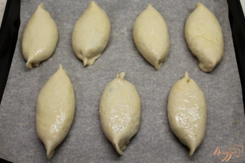 Фото приготовление рецепта: Пирожки с маковой начинкой шаг №8