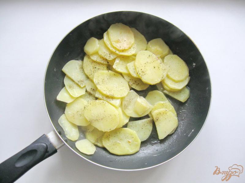 Фото приготовление рецепта: Картофель по-старомодному шаг №4