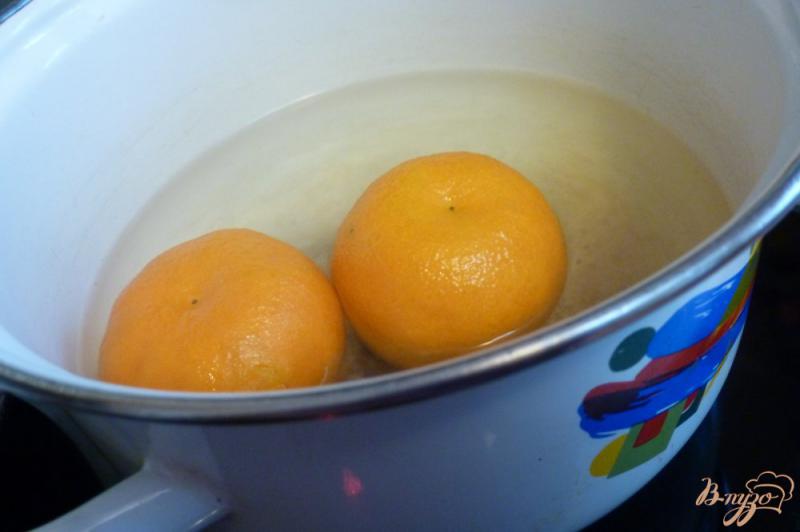 Фото приготовление рецепта: Мандариновые кексы с кардамоном шаг №1