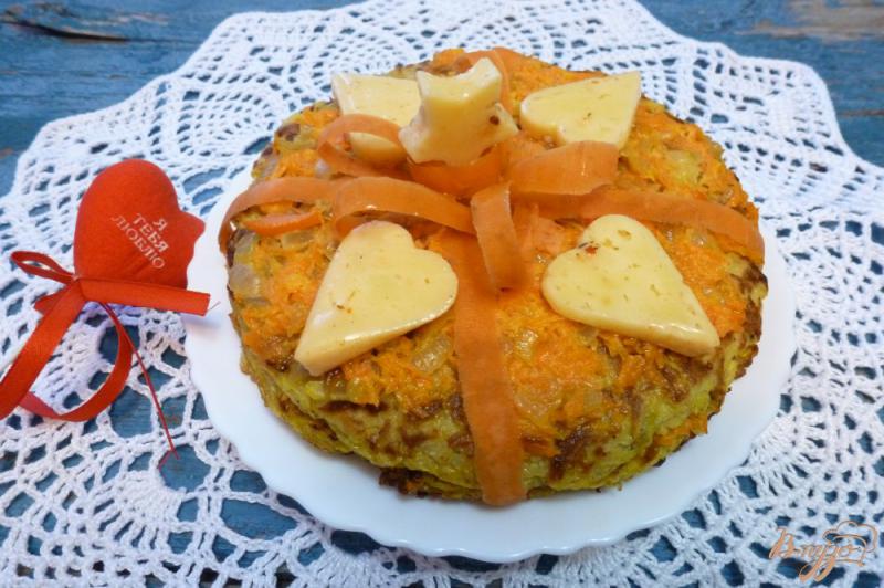 Фото приготовление рецепта: Закусочный торт из кабачка  с овощной прослойкой шаг №6