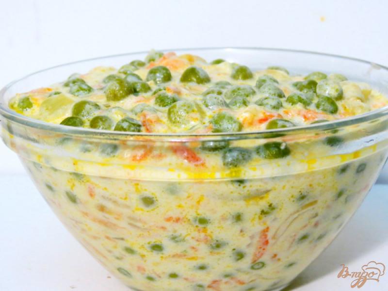 Фото приготовление рецепта: Зелёный горошек в сметанно - молочном соусе шаг №6