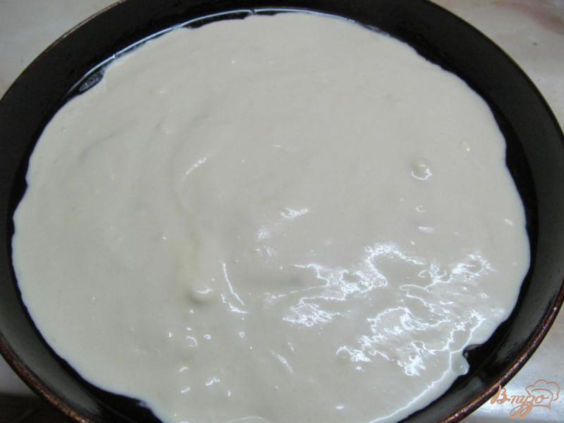Фото приготовление рецепта: Заливной пирог на сковороде шаг №6