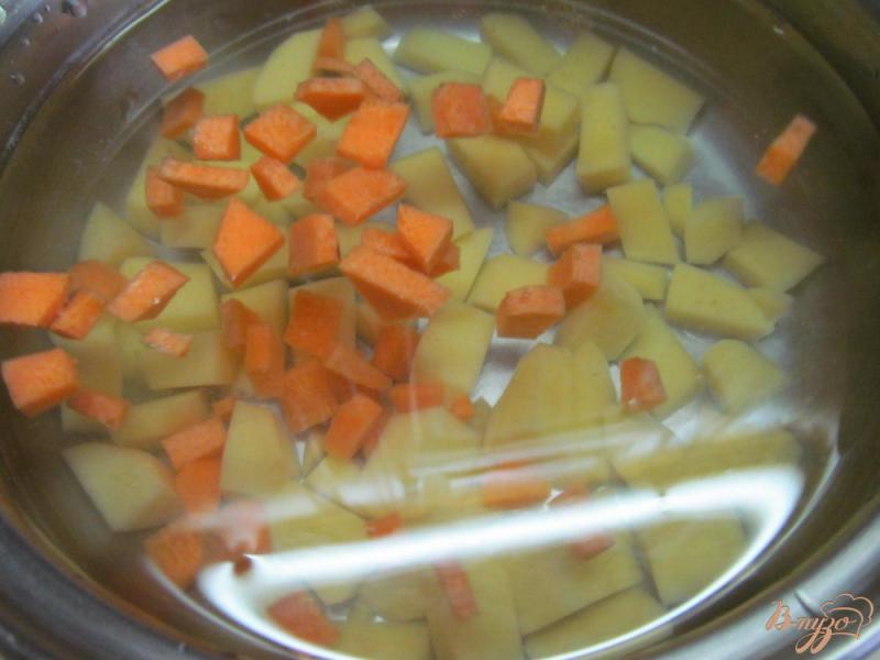 Фото приготовление рецепта: Суп с горохом и нутом шаг №3