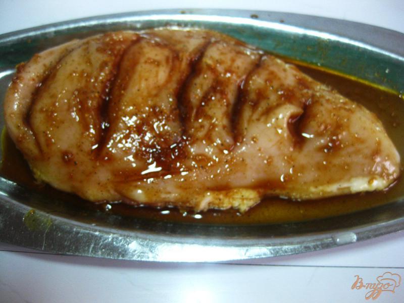 Фото приготовление рецепта: Куриная грудка запеченная с грейпфрутом шаг №5