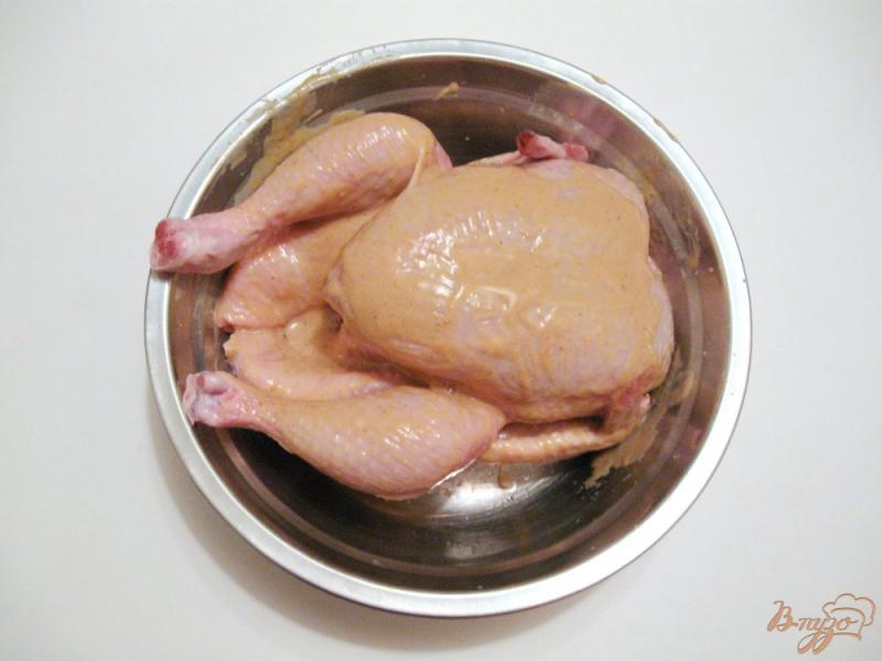 Фото приготовление рецепта: Курица, фаршированная гречневой кашей с грибами шаг №5
