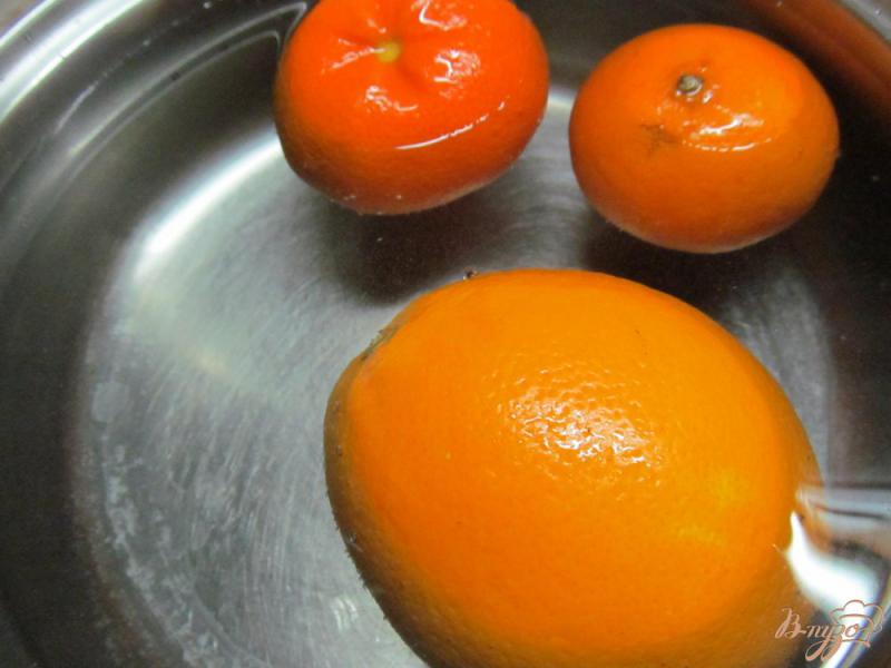 Фото приготовление рецепта: Медовая намазка с апельсином и мандарином шаг №1