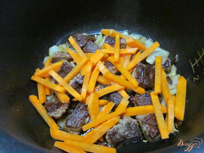 Фото приготовление рецепта: Картофель в стиле плова в мультиварке шаг №4