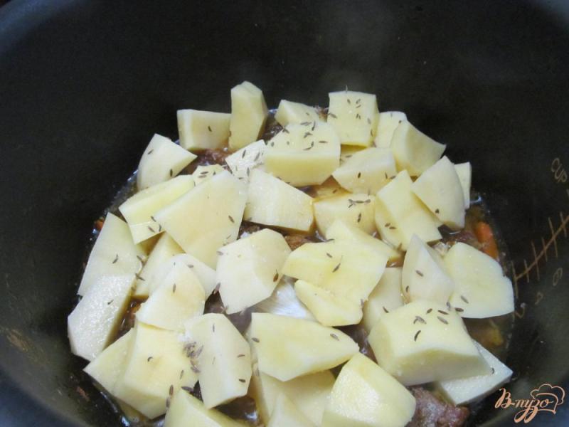 Фото приготовление рецепта: Картофель в стиле плова в мультиварке шаг №6