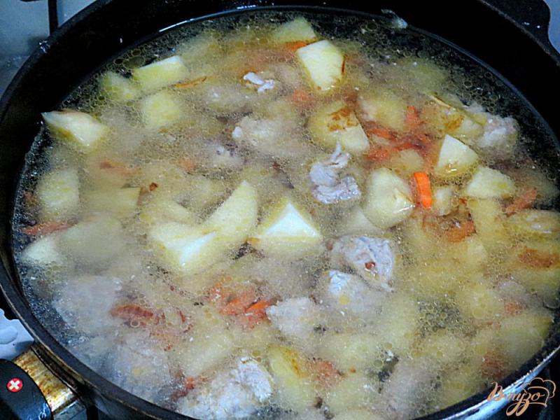 Фото приготовление рецепта: Свинина с овощами и фасолью шаг №9
