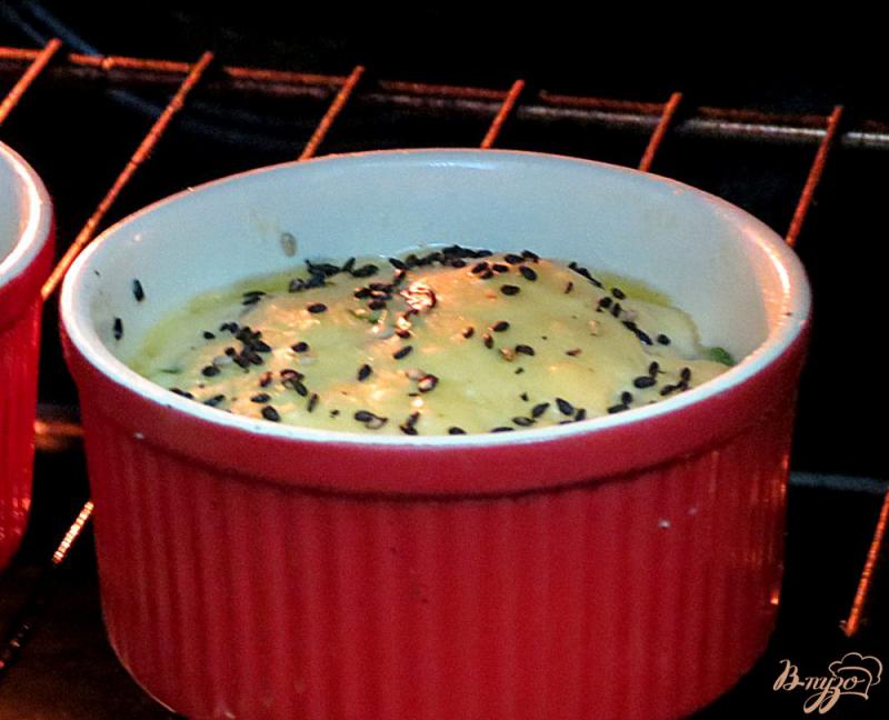 Фото приготовление рецепта: Сырные булочки с маслинами шаг №6