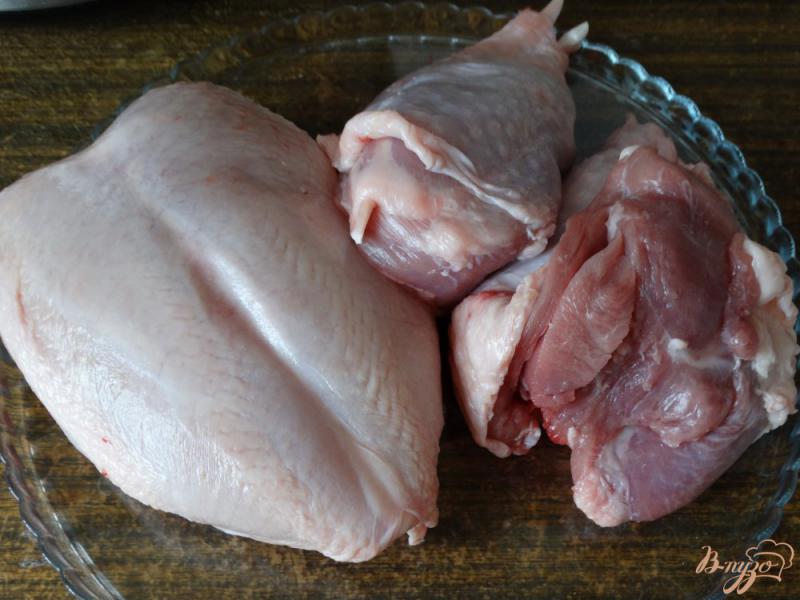 Фото приготовление рецепта: Домашние сосиски из курицы и индейки с мягким творогом шаг №1