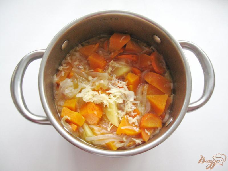 Фото приготовление рецепта: Суп-пюре с картофелем и тыквой шаг №6