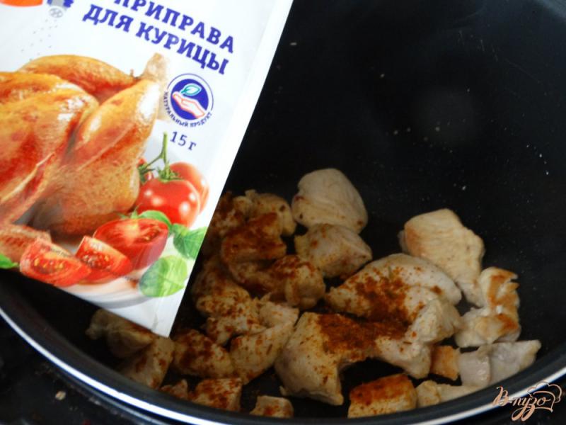 Фото приготовление рецепта: Куриное филе со сливочным шпинатом шаг №2