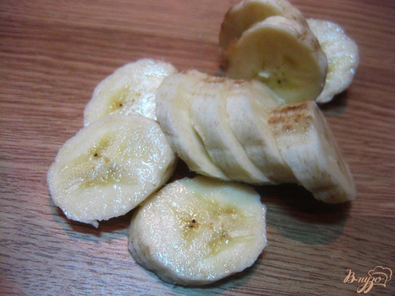 Фото приготовление рецепта: Смузи из киви и банана шаг №2