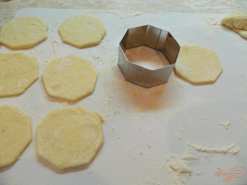 Фото приготовление рецепта: Творожное печенье с апельсиновой цедрой шаг №5