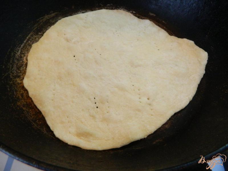Фото приготовление рецепта: Закуска из лаваша с грибной начинкой шаг №7