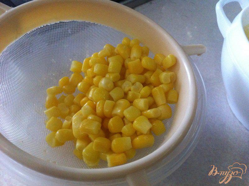 Фото приготовление рецепта: Суп из индейки, кукурузы и  вермишели для деток шаг №4