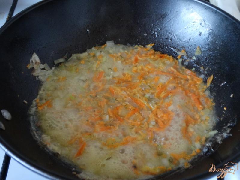 Фото приготовление рецепта: Зеркальный карп тушеный в томатном соусе шаг №3