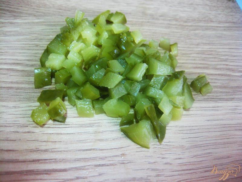 Фото приготовление рецепта: Салат с маслинами и свеклой шаг №4
