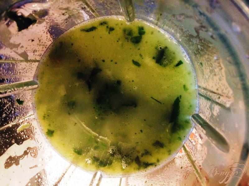 Фото приготовление рецепта: Суп-пюре из шпината с кусочками хека шаг №5
