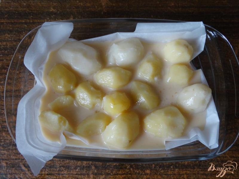 Фото приготовление рецепта: Картофель запеченный в яично-молочной заливке с сыром шаг №3