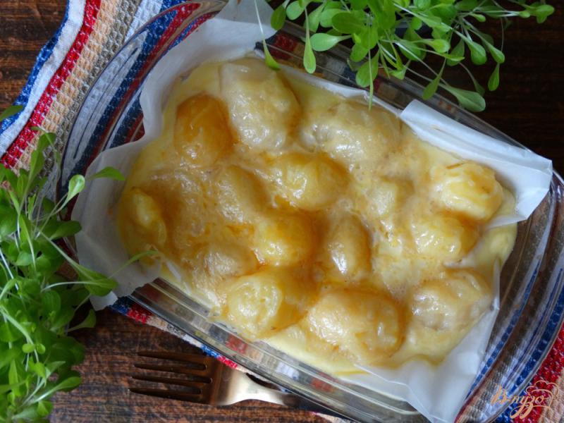 Фото приготовление рецепта: Картофель запеченный в яично-молочной заливке с сыром шаг №5