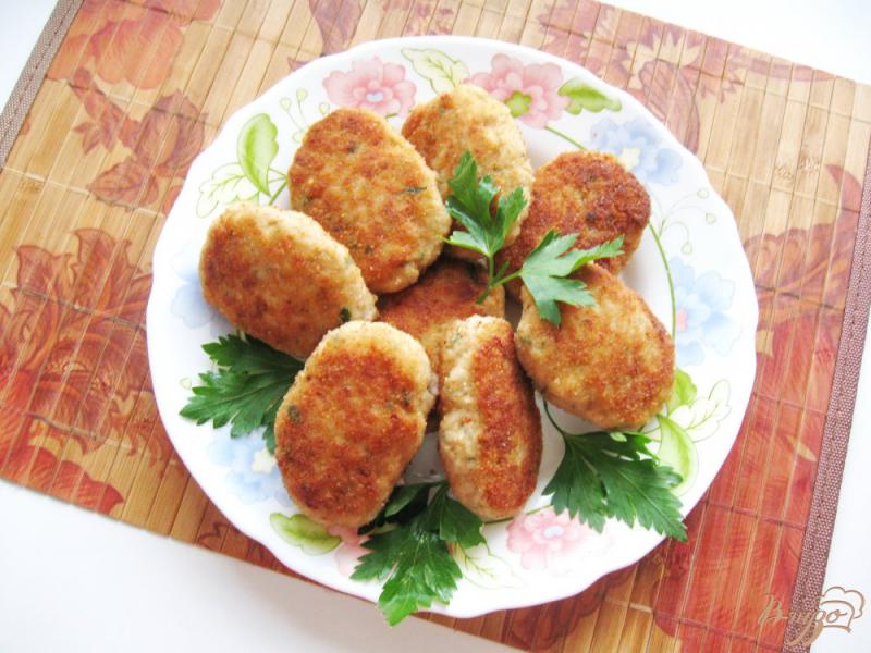 Фото приготовление рецепта: Котлеты с картофелем без яиц шаг №8