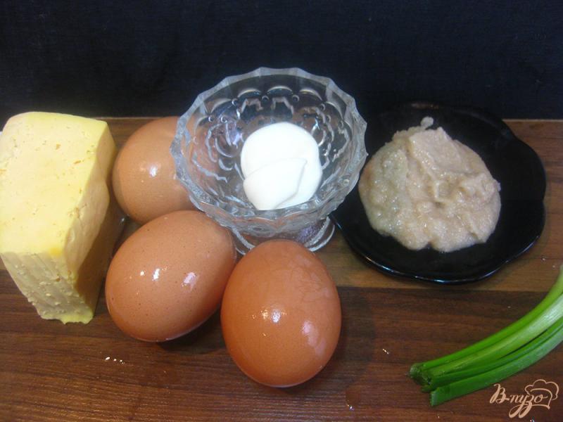 Фото приготовление рецепта: Яйца фаршированные икрой трески шаг №1