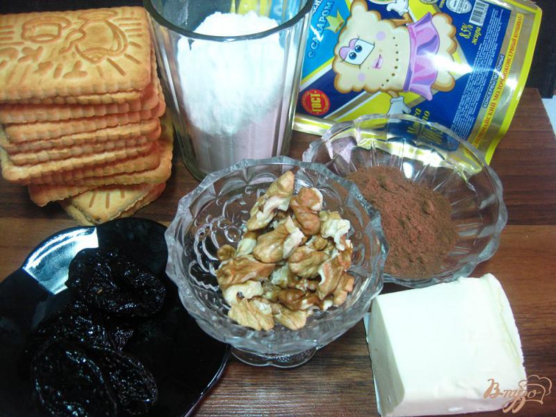 Фото приготовление рецепта: Пирожное «Картошка» с черносливом шаг №1