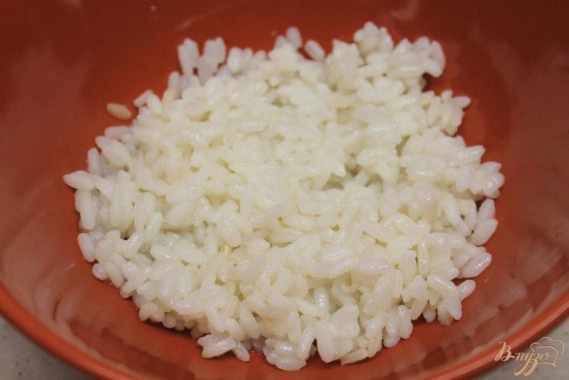 Фото приготовление рецепта: Рисовый салат с кукурузой, говядиной и перцем шаг №1