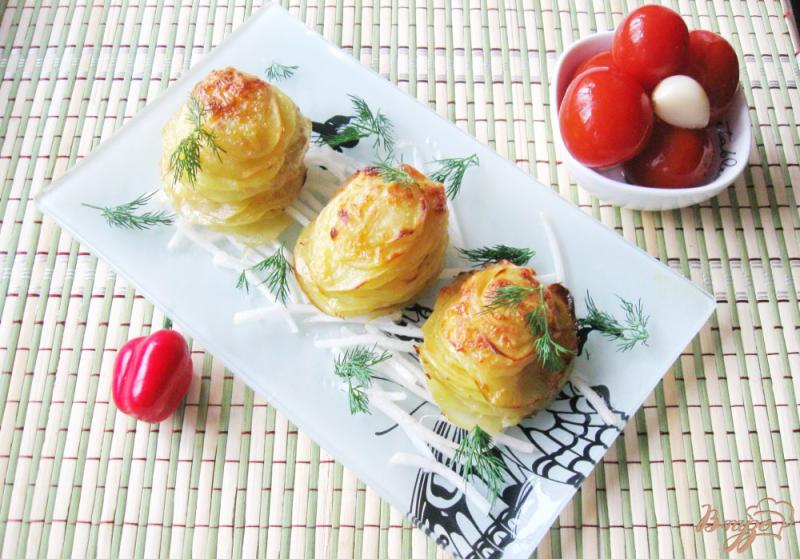 Фото приготовление рецепта: Картофель с сыром в духовке шаг №9