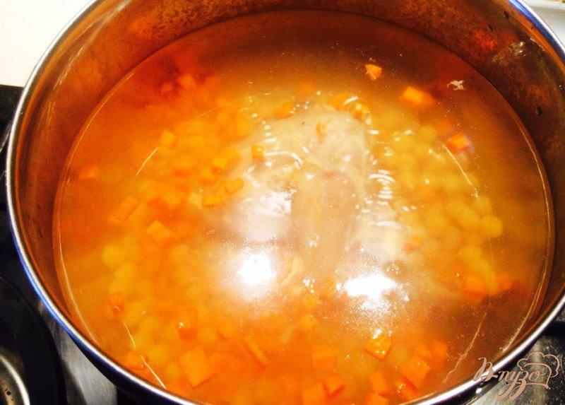 Фото приготовление рецепта: Суп из нута и кролика шаг №4