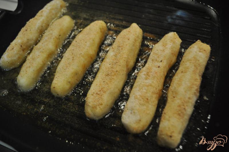 Фото приготовление рецепта: Картофельные палочки шаг №4