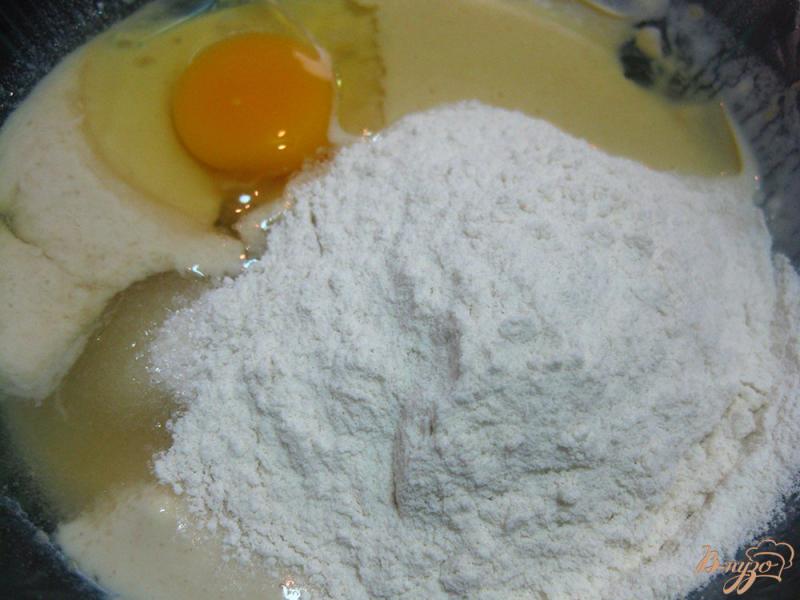 Фото приготовление рецепта: Пирожки жареные с рисом и яйцом шаг №2