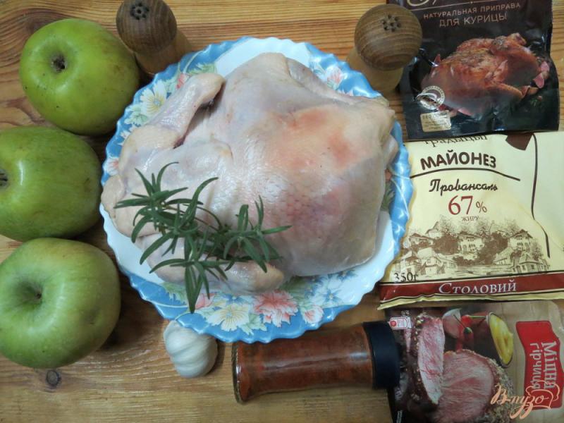 Фото приготовление рецепта: Курица фаршированная яблоками, в духовке шаг №1