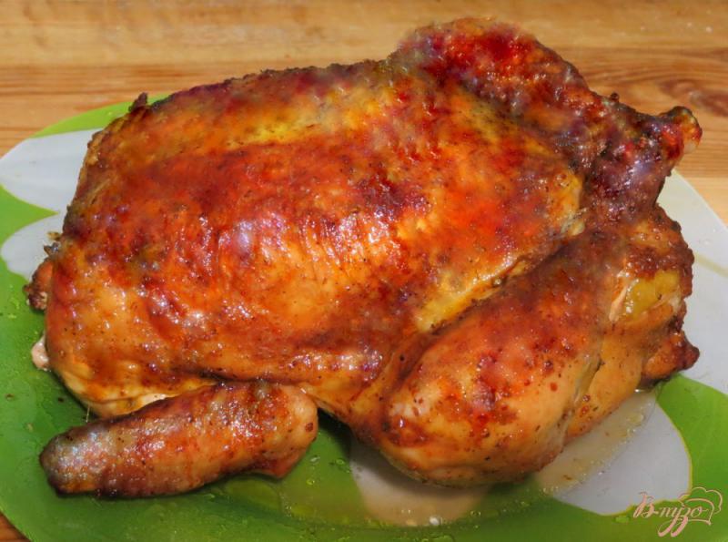 Фото приготовление рецепта: Курица фаршированная яблоками, в духовке шаг №8
