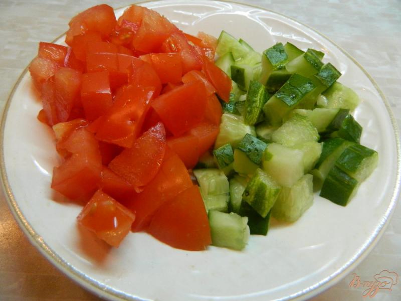 Фото приготовление рецепта: Салат из савойской капусты с сыром тофу шаг №2