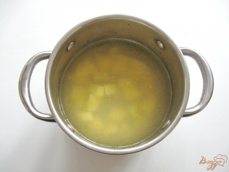 Фото приготовление рецепта: Рисовый суп на курином бульоне шаг №1