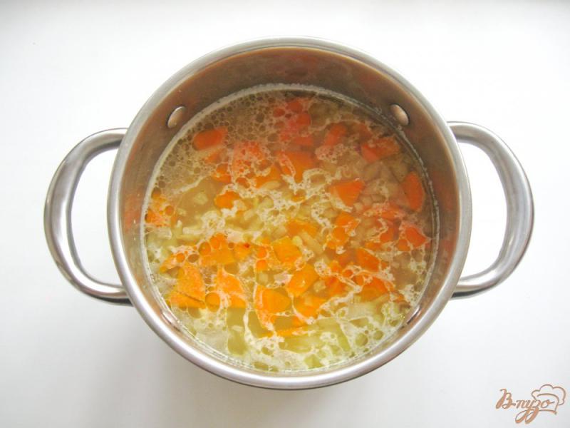 Фото приготовление рецепта: Рисовый суп на курином бульоне шаг №6