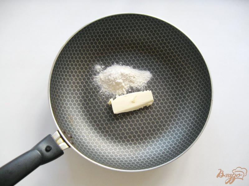 Фото приготовление рецепта: Тефтели с капустой в белом соусе шаг №6