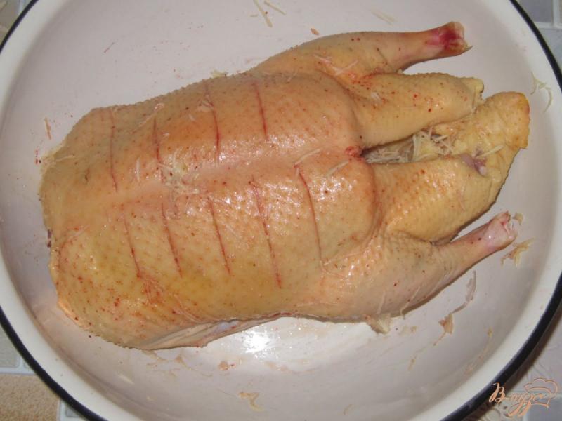 Фото приготовление рецепта: Утка запеченная в рукаве с калиной шаг №2