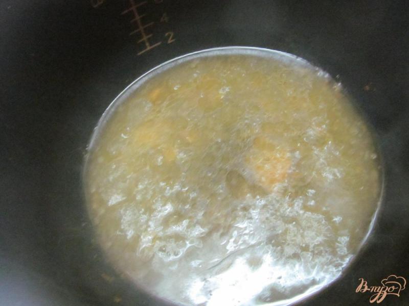 Фото приготовление рецепта: Жареная курица с розмарином и тимьяном шаг №3