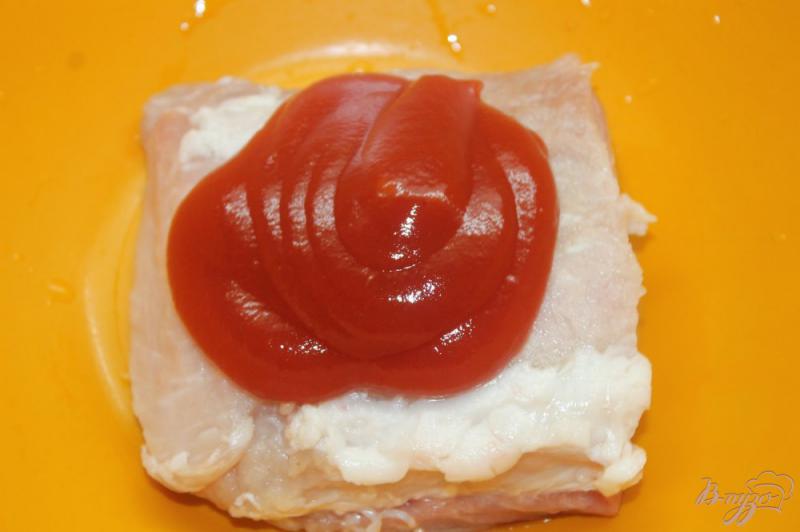 Фото приготовление рецепта: Свиной балык в томатном маринаде шаг №2