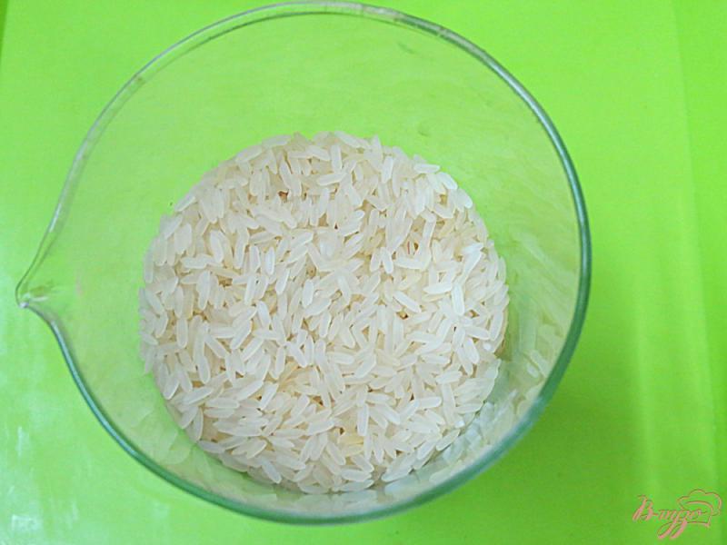 Фото приготовление рецепта: Рис со шпинатом в сливочном соусе шаг №2